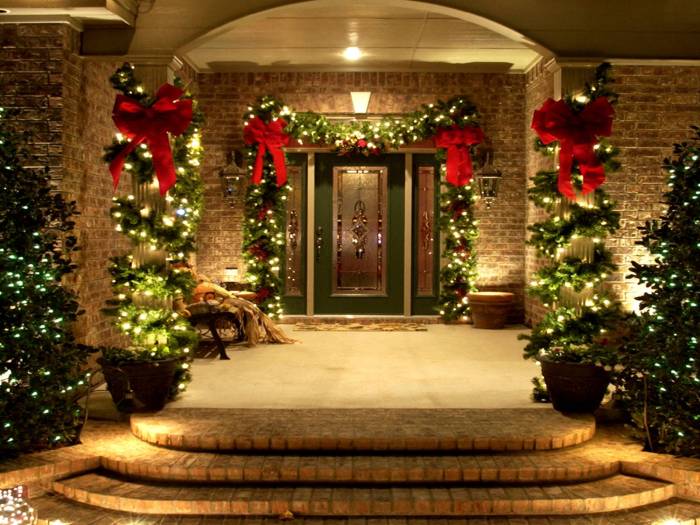 Minimalist christmas decor outdoor