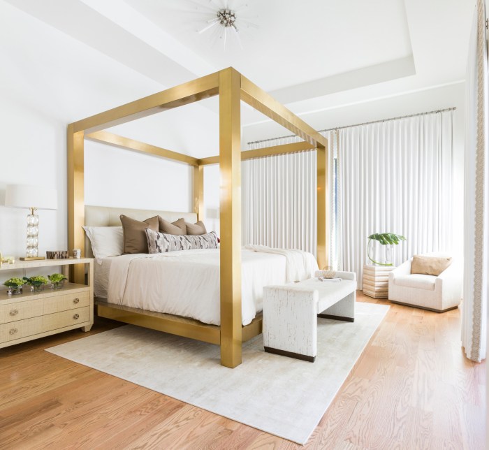 White and gold bedroom decor ideas