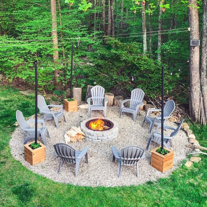 Outdoor fire pit decor