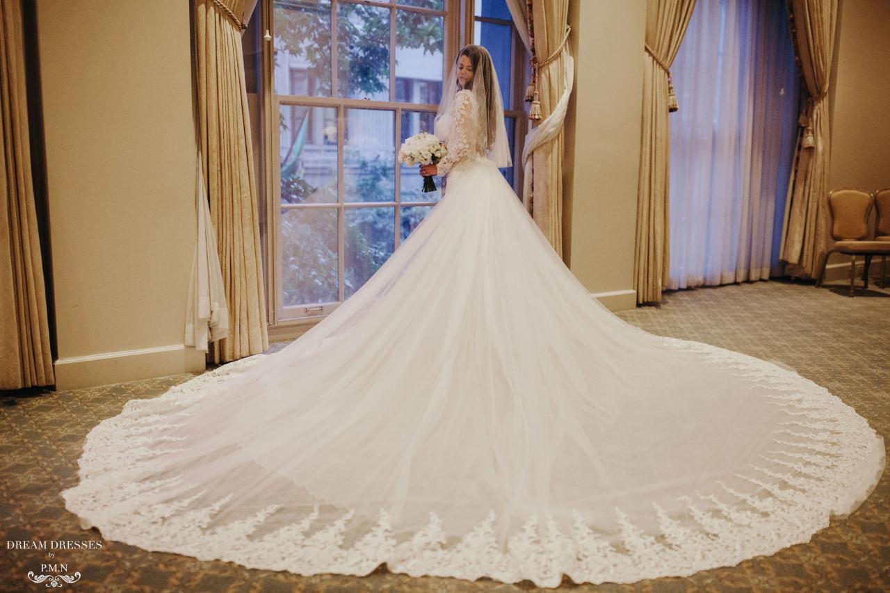 Lace wedding dress with long train